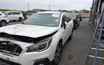 SUVs Subaru  Outback 2018 Biały