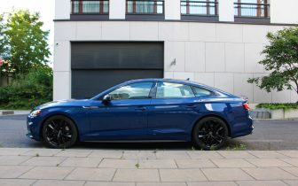Sedans Audi A5 2019 Granatowy