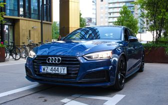 Sedans Audi A5 2019 Granatowy